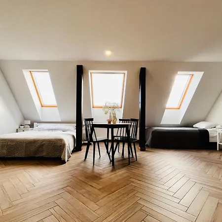 Apartamenty Kamienica Centrum - 1 Maja Lubiń Exterior foto