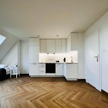 Apartamenty Kamienica Centrum - 1 Maja Lubiń Exterior foto